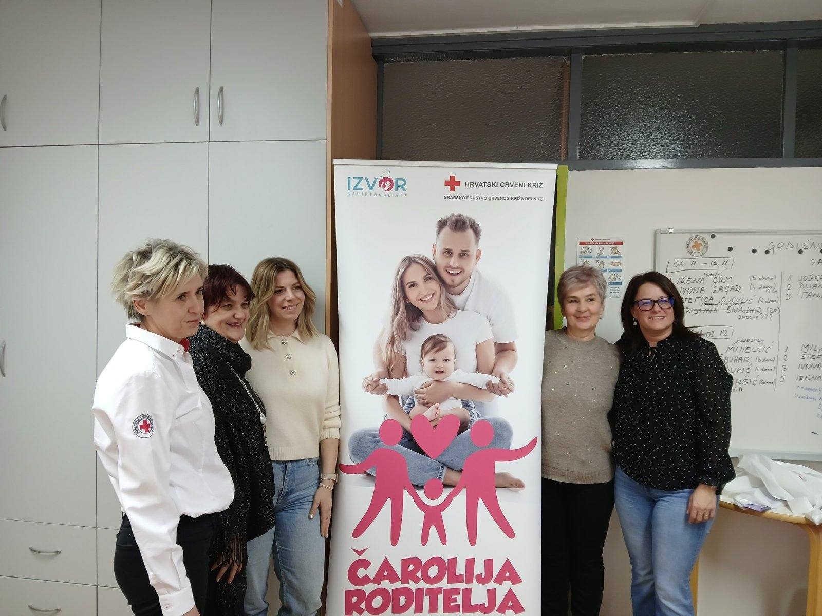 Jučer smo održali konferenciju za novinare i predstavili naše nove projekte Čaroliju roditelja II i Možemo II