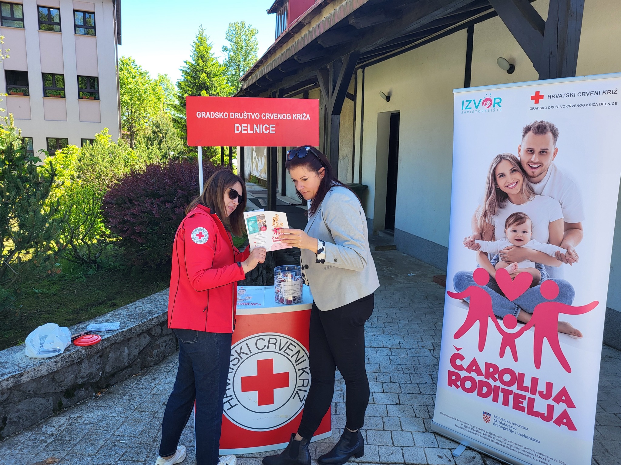 Projekt Čarolija roditelja 2 – Savjetovalište IZVOR predstavljanje ljudima